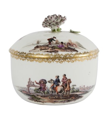 Lot 356 - A Meissen circular sugar bowl and cover, circa...