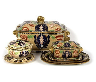 Lot 363 - A Wedgwood Chrysanthemum pattern part dinner...