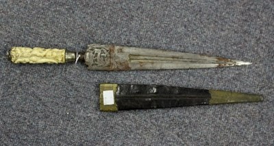 Lot 541 - An 18th Century French dagger, the blade...