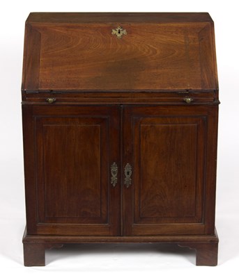 Lot 894 - A mahogany bureau with cupboard under, 78cm...