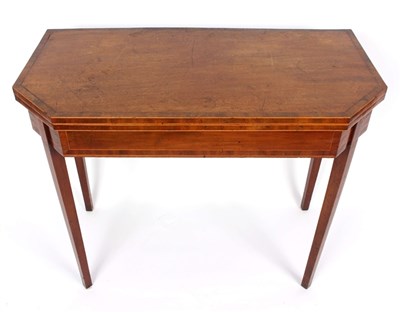Lot 903 - A George III mahogany crossbanded tea table,...