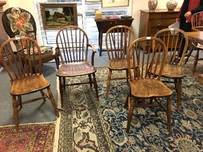 Lot 1004 - A set of five Windsor stick-back chairs,...
