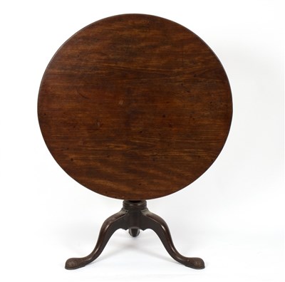 Lot 467 - An early 19th Century circular mahogany table...