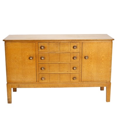 Lot 178 - Gordon Russell, a mid 20th Century light oak...