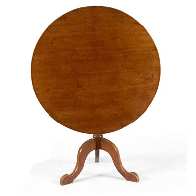 Lot 171 - A 19th Century circular mahogany table on...