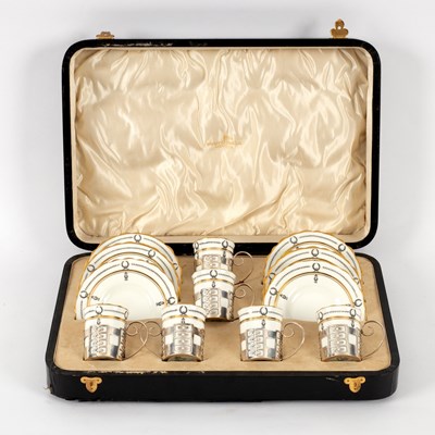 Lot 254 - An Aynsley tea service of twelve pieces, the...