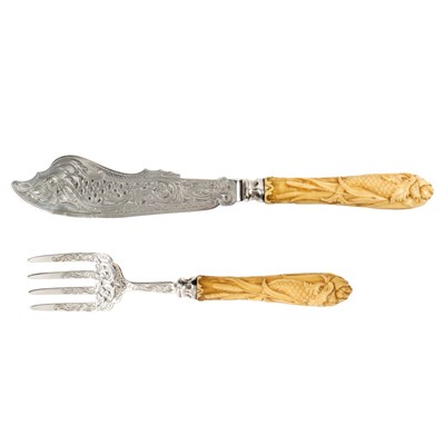 Lot 658 - A pair of Victorian silver fish servers,...