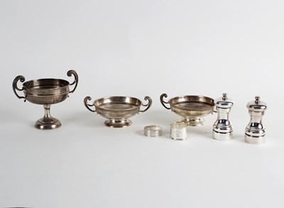 Lot 47 - A silver tazza and a pair of comports, William...