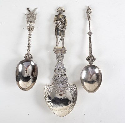 Lot 75 - A Continental silver spoon, import marks,...