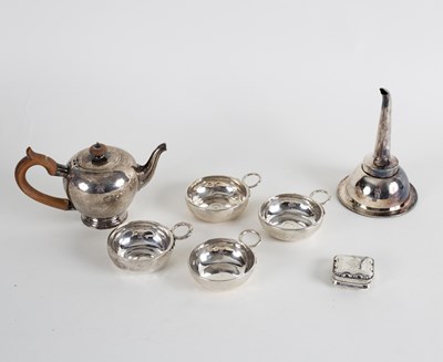 Lot 80 - A Continental silver pill box and a Queen Anne...