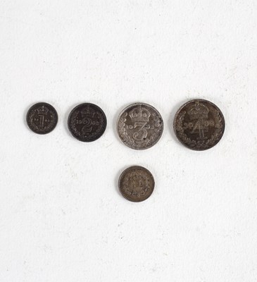 Lot 140 - A set of Edwardian Maundy money, 1902 and a...