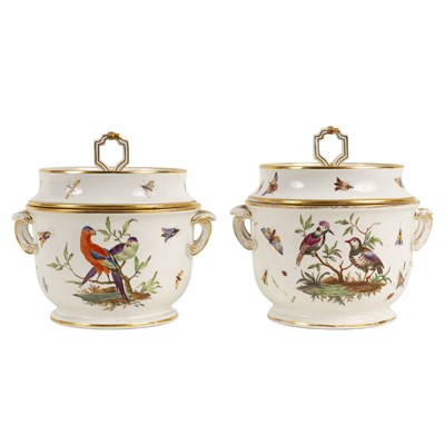 Lot 204 - A pair of English porcelain ice pails and...