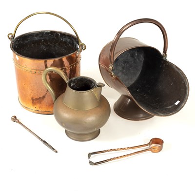 Lot 321 - A copper coal hod, a copper bucket, a brass...