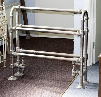 Lot 362 - A vintage chromed radiator/towel rail, 95cm wide