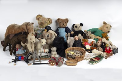 Lot 373 - Soft toys to include Chiltern, Schuco, Chad...