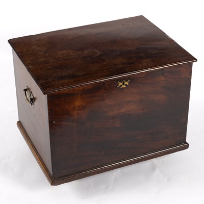 Lot 778 - A Georgian mahogany box with hinged cover and...