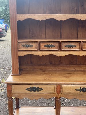 Lot 343 - A large 20th Century French dresser