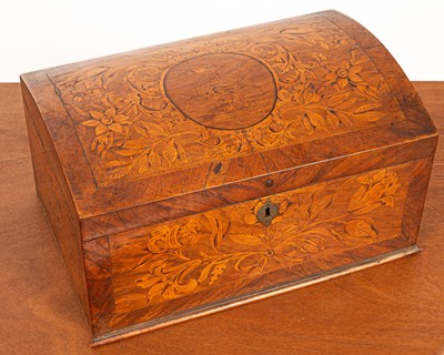 Lot 287 - A William & Mary walnut lace box