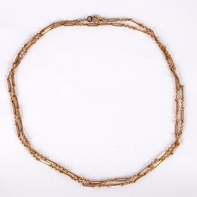 Lot 3 - A 15ct gold fetter and three type chain,...
