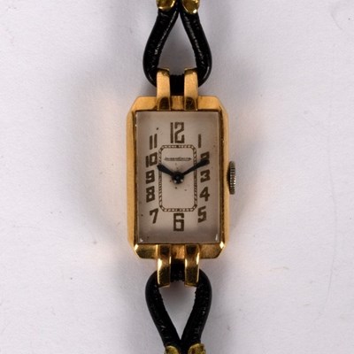 Lot 41 - A Jaeger-LeCoultre 18k gold cased wristwatch,...