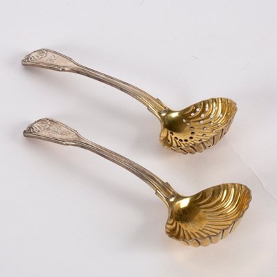 Lot 53 - A pair of fiddle, thread and shell pattern...