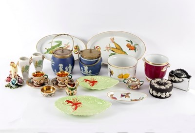 Lot 213 - Sundry decorative china