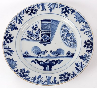 Lot 221 - A late 18th Century blue and white English...