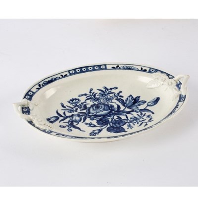 Lot 224 - An 18th Century Worcester blue and white oval...