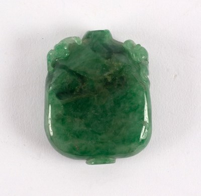 Lot 293 - A Chinese jadite snuff bottle of rectangular...