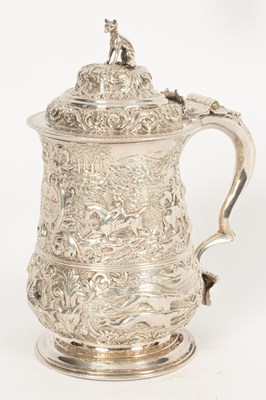 Lot 550 - Hunting Interest: A George III silver tankard