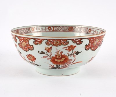 Lot 333 - A Chinese bowl, painted chrysanthemums and...