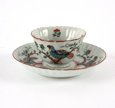 Lot 335 - A fine Chinese tea bowl and saucer, circa 1720,...