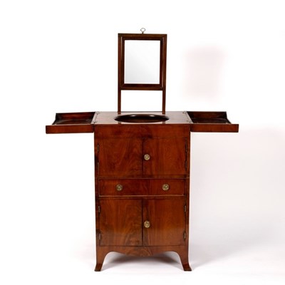 Lot 543 - A Regency mahogany enclosed washstand with...