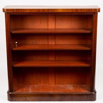 Lot 552 - A mahogany open bookcase, 118cm wide