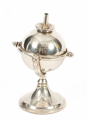 Lot 552 - Hunting Interest: An Edwardian silver gimbal table lighter