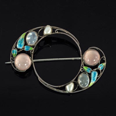 Lot 1 - Charles Horner, an Art Nouveau silver brooch,...