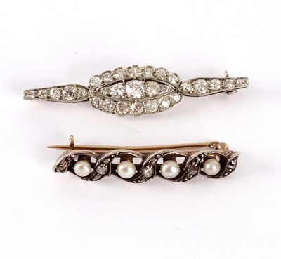 Lot 17 - A diamond bar brooch, with central oval panel,...