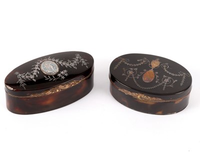 Lot 46 - A Georgian tortoiseshell oval snuff box inlaid...