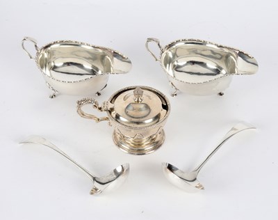 Lot 92 - A pair of Georgian style silver sauce boats, W...