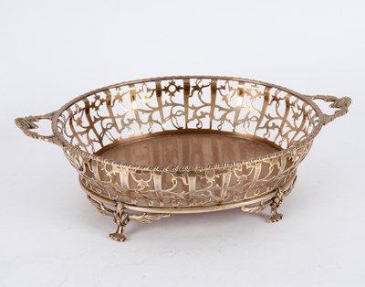 Lot 113 - An oval silver basket, Birmingham 1929, with...