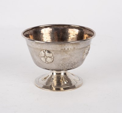 Lot 131 - An Arts & Crafts silver bowl, A.E Jones,...