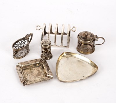 Lot 150 - A silver ashtray, Hamilton & Inches, Edinburgh...