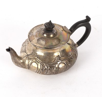 Lot 152 - A silver teapot, E&D, London 1905, of circular...