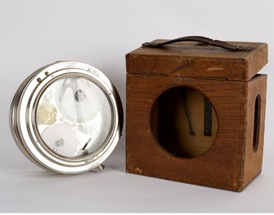 Lot 454 - A La Ledoise racing pigeon clock in an oak...