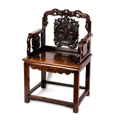 Lot 722 - A Chinese carved hardwood throne chair, the...