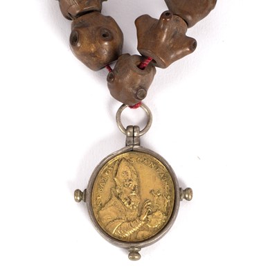 Lot 15 - An 18th Century wooden rosary chain, South...