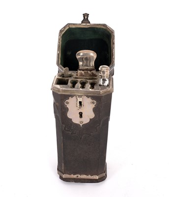 Lot 20 - A George III silver and shagreen cased shaving...