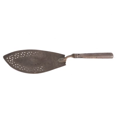 Lot 229 - A George III silver fish slice, Henry Chawner,...