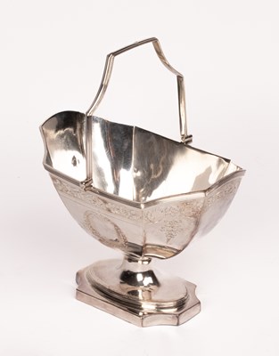 Lot 159 - A George III silver sugar basket