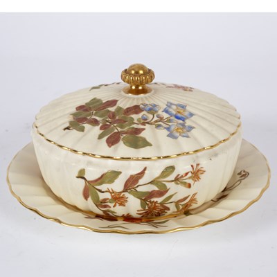 Lot 453 - A Royal Worcester shallow circular dish, cover...